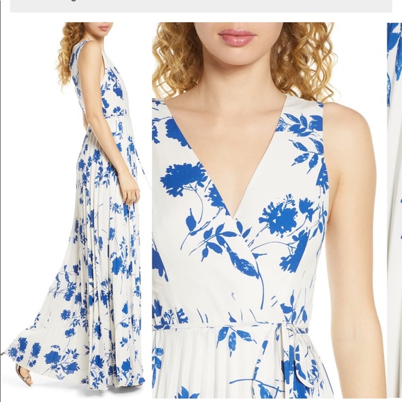 Lulu’s Formal Maxi Dress - Picture 3 of 9